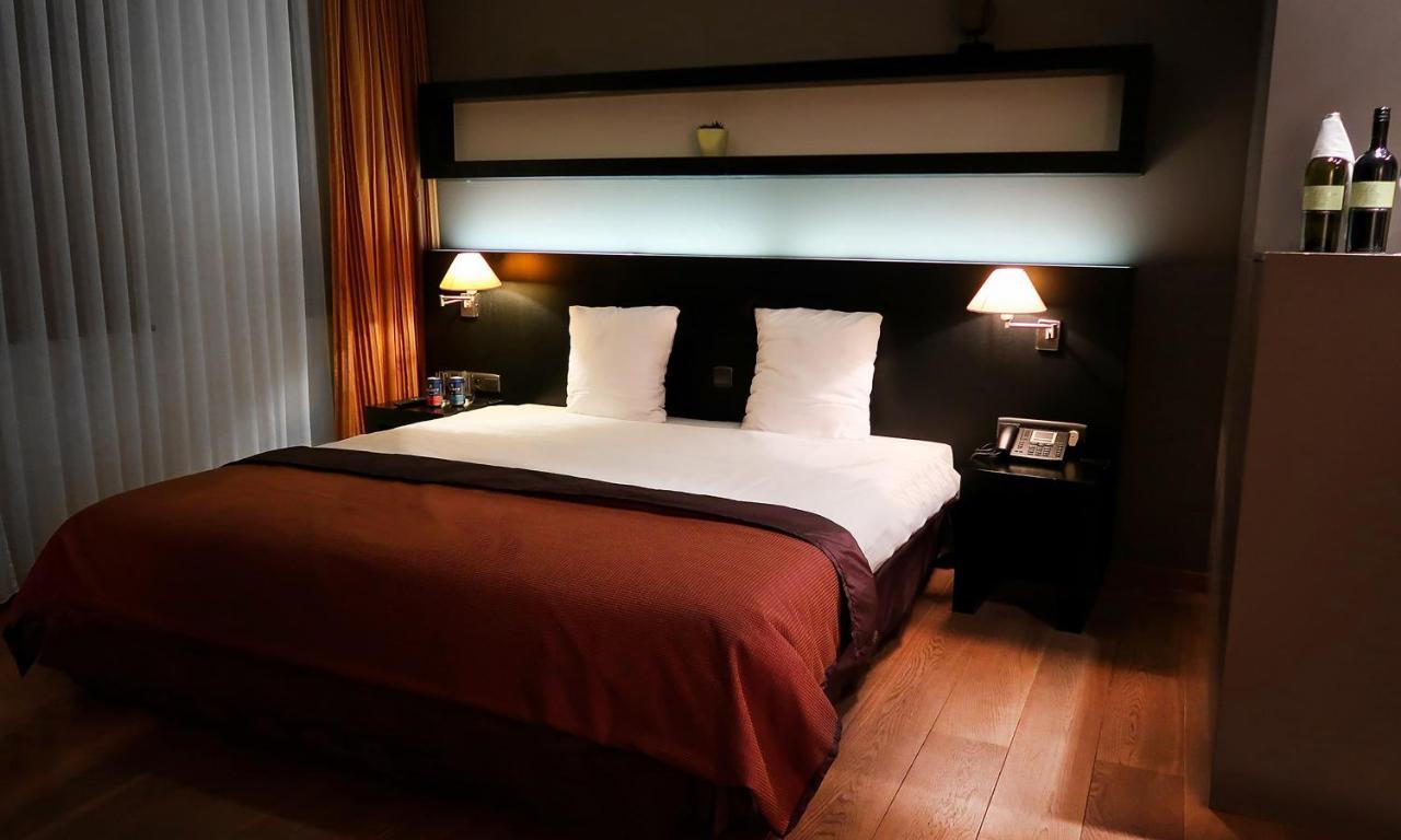 Hotel Van Eyck Maaseik Eksteriør bilde