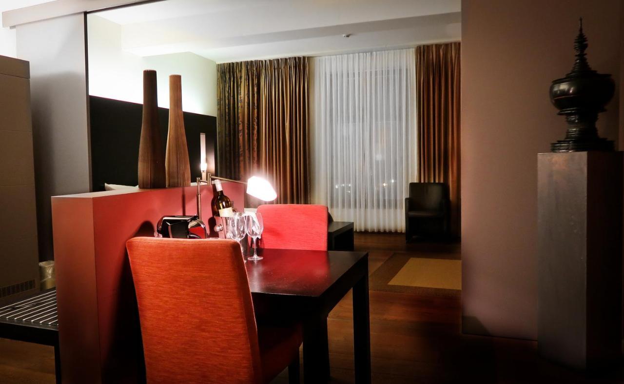 Hotel Van Eyck Maaseik Eksteriør bilde