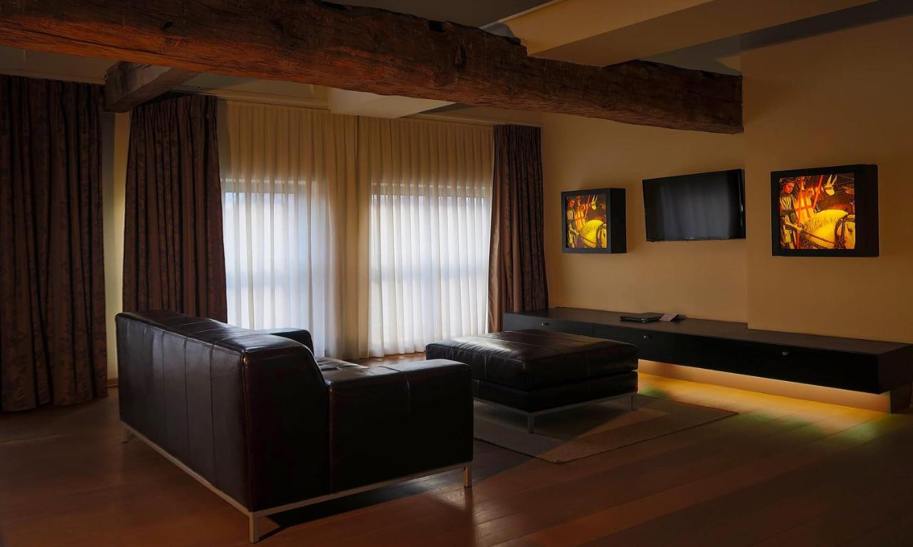 Hotel Van Eyck Maaseik Eksteriør bilde